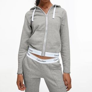 Calvin Klein Zip-Up (Size: Small)